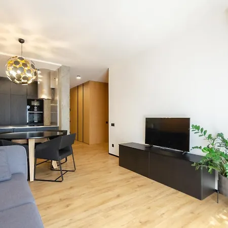 Petrovdom In Stylish Apartments At Rc Kyiv Exterior photo