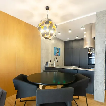 Petrovdom In Stylish Apartments At Rc Kyiv Exterior photo
