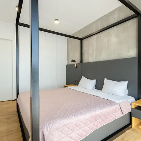 Petrovdom In Stylish Apartments At Rc Kyiv Exterior photo