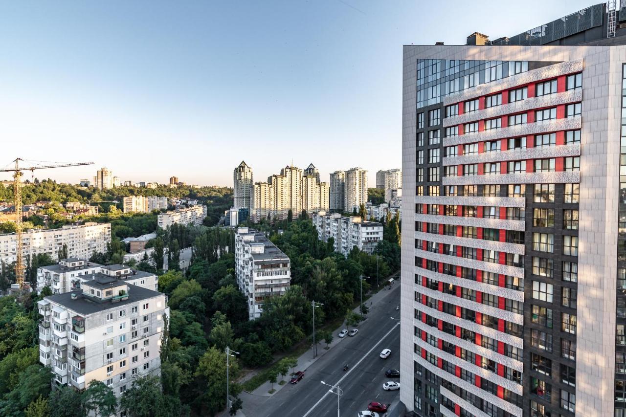 Petrovdom In Stylish At Rc Kyiv
