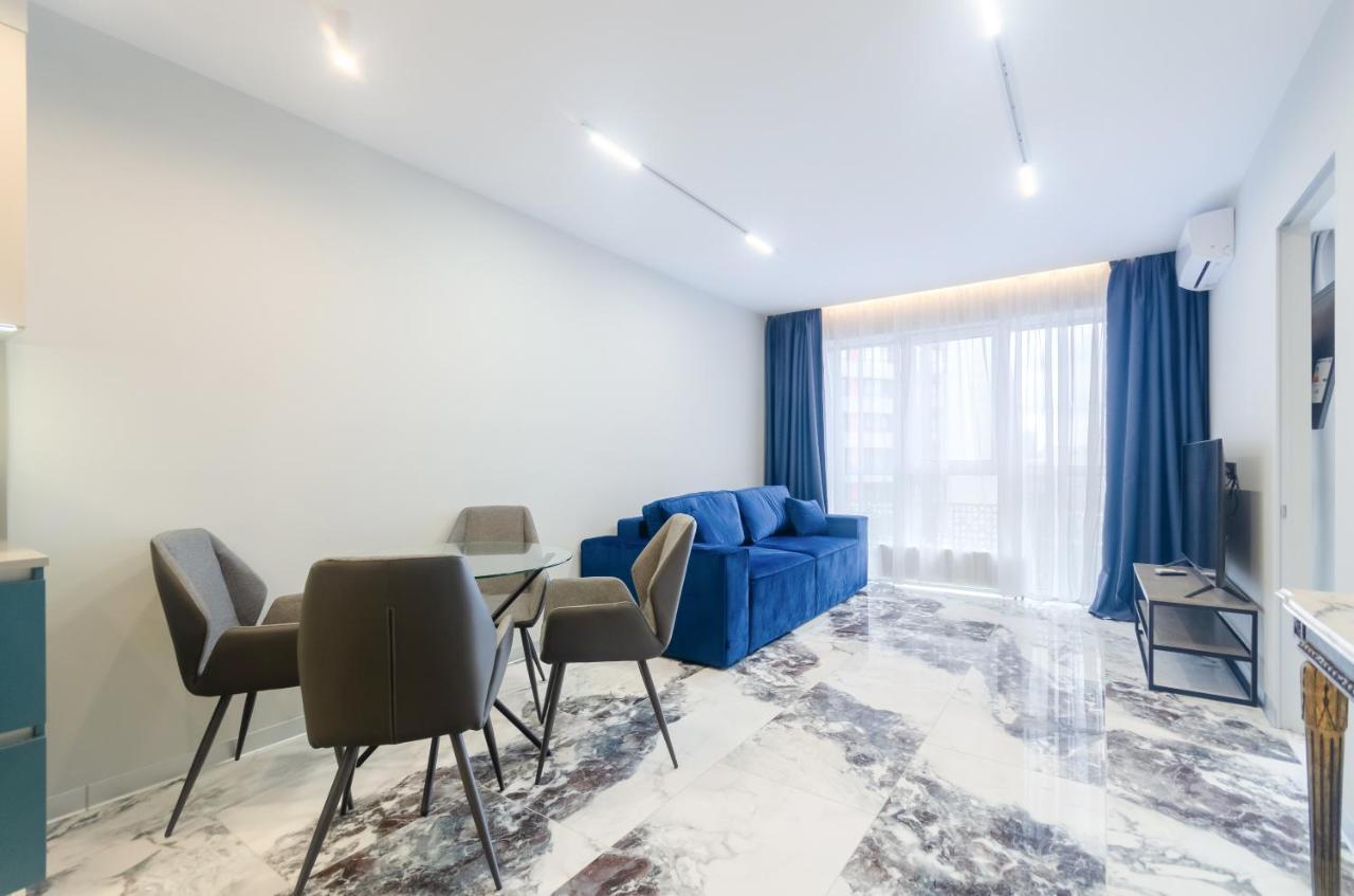 Petrovdom In Stylish At Rc Apartment Kyiv