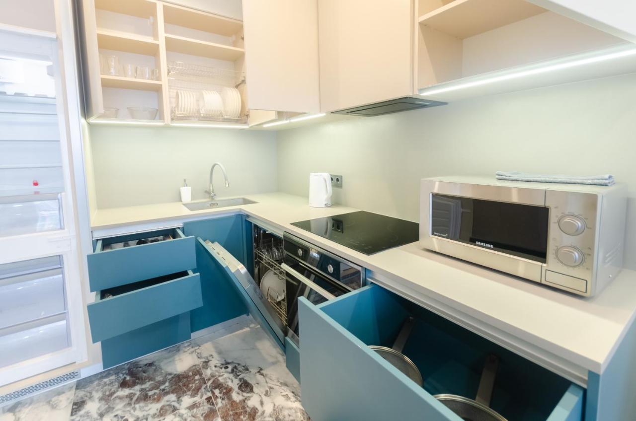 Petrovdom In Stylish At Rc Apartment Kyiv